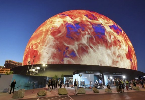 Giga-salle giga-énergivore, la Sphere de Las Vegas déboule à Abou Dabi