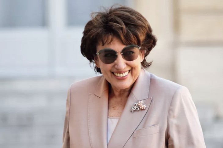 Roselyne Bachelot, la dame en rose