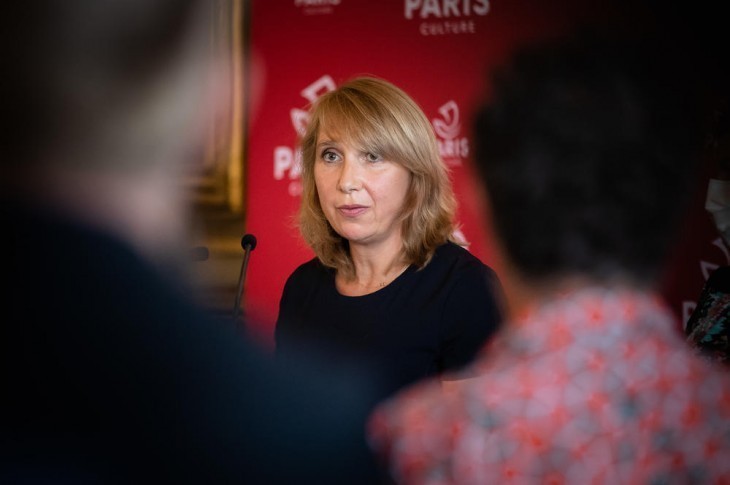 Carine Rolland souhaite que les Parisiens “s’emparent de leur droit à la culture”