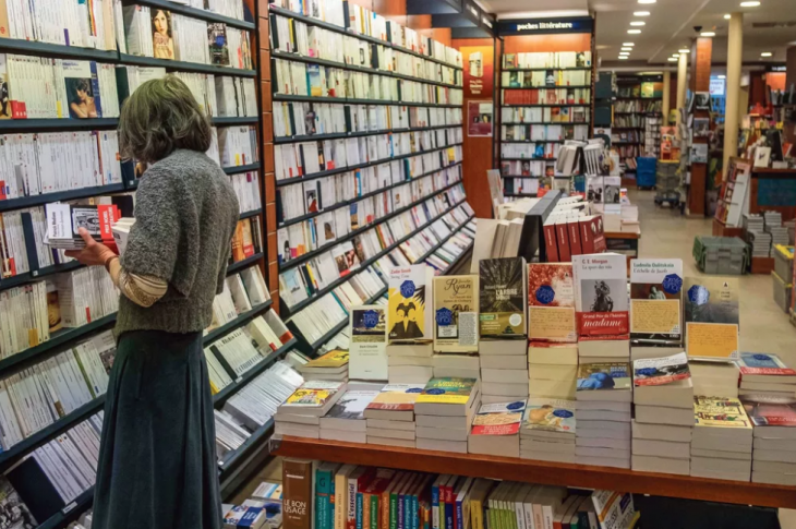 L'invention du Livre de poche, entre démocratisation de la lecture