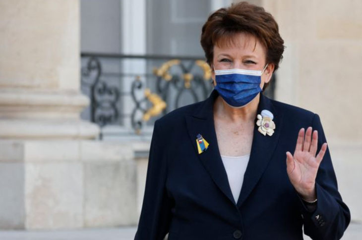 LUDOVIC MARIN VIA AFP - L'actuelle ministre de la culture Roselyne Bachelot, sortant de l'Elysée le 23 mars 2022