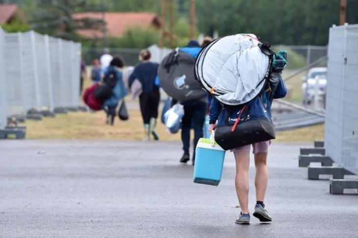 La nouvelle vague de Covid-19 provoque une série d’annulations dans les festivals et les spectacles