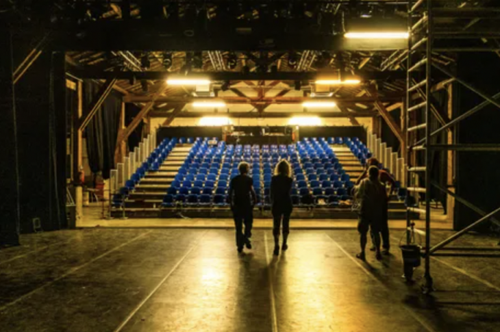 Le spectacle vivant veut garder le beau rôle