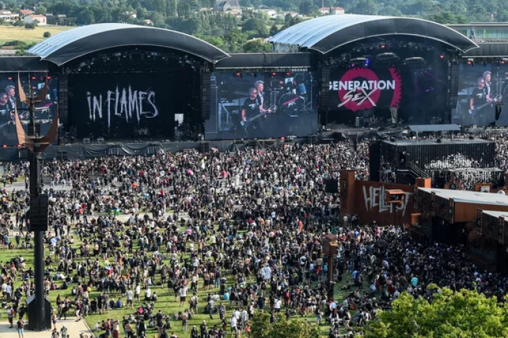 Le Hellfest, qui s'est déroulé du 15 au 18 juin 2023, a accueilli près de 60.000 festivaliers quotidiens pendant quatre jours.